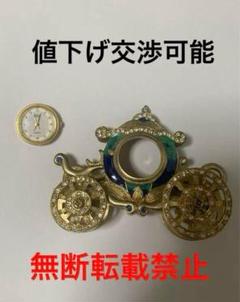 装飾が豪華な置き時計