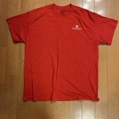 赤色Tシャツ