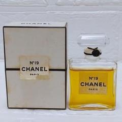 美品 CHANEL シャネル 19番 パルファム 14ml No19