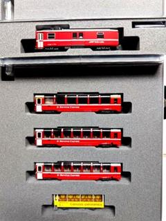 KATO レーティッシュ鉄道〈ベルニナ急行(新ロゴ)〉増結+電源荷物