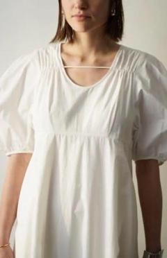 CLANE STRAIGHT LINE VOLUME PUFF ONEPIECE