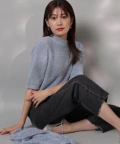 お値下げ❣️新品、タグ付き❣️ アプワイザーリッシェフリルパールロゴニット Apuweiser-riche（アプワイザーリッシェ）の「フリルパール