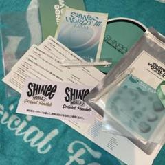 SHINee WORLD Ⅶ [E.S.S.A.Y] (Every Stage Shines Around You