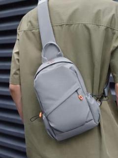 スリングバッグ 斜め掛けミニリュック 中古 グレー