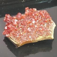 ✨世界に一つ✨天然石『バナジン鉛鉱』鉱物標本 米国・アリゾナ州 アパッチ鉱山産