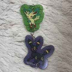 ファミマ イーブイ キーホルダー リーフィア ブラッキー