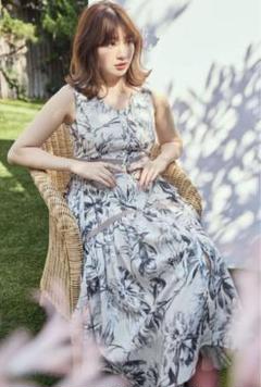 本日限定価格Herlipto Floral Cut Out Long Dress herlipto 𝖢𝗈𝗆𝗂𝗇𝗀 𝗍𝗈 𝗒𝗈𝗎 𝗌𝗈𝗈𝗇