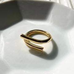 美品　ゴールドリング　サイズ調整可能　シンプル　ライン　高見え