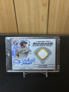 JUAN SOTO autograph relic card topps