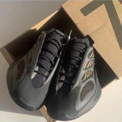 YEEZY BOOST 700 V3 27cm