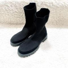 未使用新品⭐︎emmi atelier ecoニットブーツ 黒　23.5のサムネイル