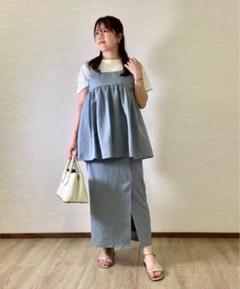 グリーンレーベルリラクシング　ライトブルータイトスカート