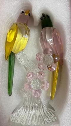 クリスタルガラス製 小鳥の芸術オブジェ｜光彩と詩情をまとう優美な逸品 クリスタルガラス製 小鳥の芸術オブジェ｜光彩と詩情をまとう