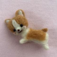 羊毛フェルト　ハンドメイド　ブローチ　犬のキャサリン ハンドメイド☆羊毛フェルト コーギー犬 ブローチ - メルカリ