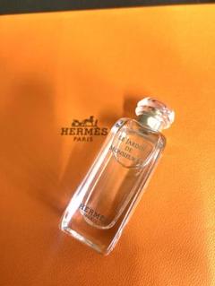 新品未開封 香水HERMES 李氏の庭 30ml サンプル2点付 Amazon.co.jp: エルメス HERMES 李氏の庭 3P コフレセット