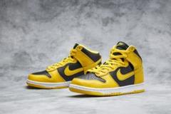 NIKE DUNK SP Varsity Maize Iowa 28cm