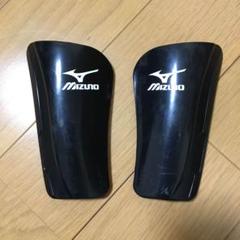 ミズノ サッカー すね当て