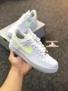24cm 【国内完売/他サイズあり】ナイキ NIKE エアフォース1 07