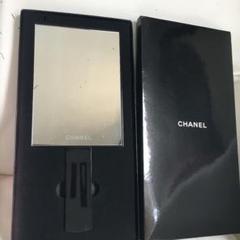CHANELシャネル ノベルティー手鏡(スタンド出来ます)箱付き
