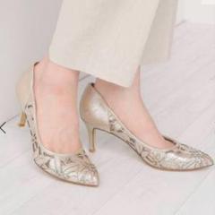 新品☆Le Talon フラワーカットワークパンプスのサムネイル