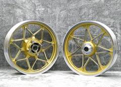 【利益還元】ゼファーχ　キャストホイール　金/②　前後１８インチ　アルミ 2025年最新】ゼファーχ キャストホイールの人気アイテム - メルカリ