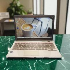 最終お値引★他人と被らない希少カラー★完動品★タッチ操作可の富士通ノートパソコン