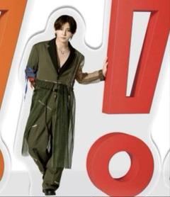 送料無料の通販 山田涼介】おうちでUMP賞 アクリルスタンド - メルカリ アイドルグッズ