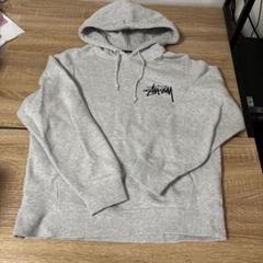 Stussy グレー フーディ Sサイズ　ロゴ　一度のみ使用　最安値 Stussy グレー フーディ Sサイズ ロゴ 一度のみ使用 最安値