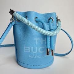 現行モデル MARC JACOBS THE LEATHER BUCKET BAG