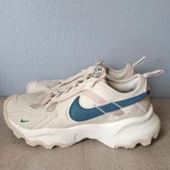 【激レアカラー】NIKE TC7900 ペールアイボリー 25cm 美品 25cm】NIKE TC7900 レアカラー DD9682-110 美品 - メルカリ