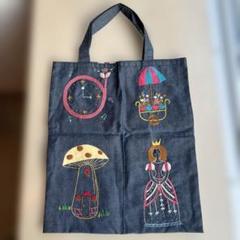 ハンドメイドに刺繍デザインのレッスンバッグ