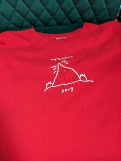 TOMOO　ライブTシャツ　赤　Mサイズ　インディーズ　2017 TOMOO ライブTシャツ 赤 Mサイズ インディーズ 2017 - メルカリ