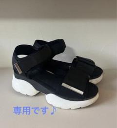 ローリーズ ファーム　スポーツサンダル　ブラック　厚底　Mサイズのサムネイル