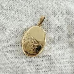 ヴィンテージ 9金 フォトペンダント
