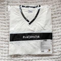 RUNSEOKJIN 水色 Vネック Tシャツ(M)サイズ BTS RUNSEOKJIN VネックTシャツ JINサイズ ブルー - メルカリ