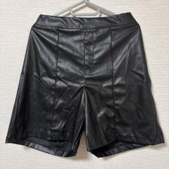 【サラ】【新品】黒 合成皮革 ショートパンツ サイズ0 ZARA ショートパンツ 黒 ゴールド - メルカリ