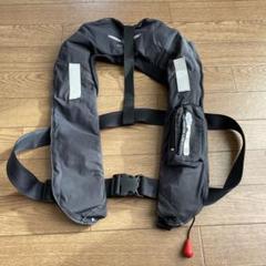 2022年最新】自動膨張式ライフジャケットの人気アイテム - メルカリ 初の折りたたみスマホ 【まさまさ様専用】ダイワ 自動膨張式ライフジャケット DF-2608 ウエア