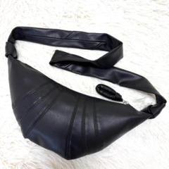 【極美品】LEMAIRE　ルメール　クロワッサンバック　スモール