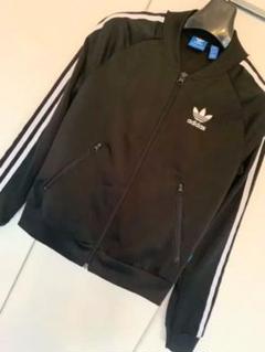 adidas originals ジャージ