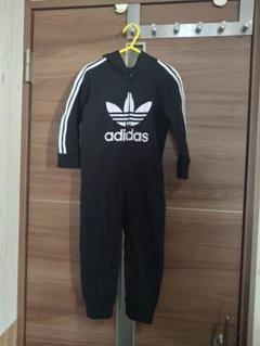 adidas フルジップロンパース 90