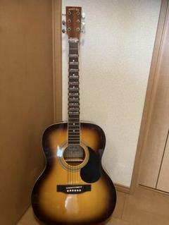 HONEY BEE アコースティックギター サンバーストと年代物ウクレレ HONEY BEE アコースティックギター サンバーストと年代物