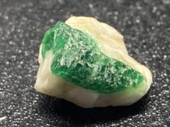 エメラルド　母岩付き　4.8g