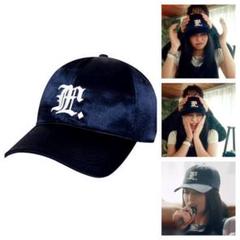 LMC ジェニー着用 GOTHIC SATIN 6PANEL キャップ ネイビーのサムネイル