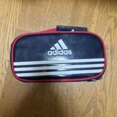 adidas 裁縫セット 黒/赤