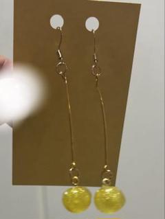 ハンドメイド♥︎ミモザ入りイエローロングピアス