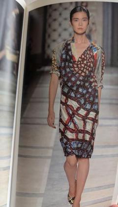 DRIES VAN NOTEN ベージュ ロングシャツワンピース DRIES VAN NOTEN（ワンピース ・ ベージュ系）のフリマアイテム一覧