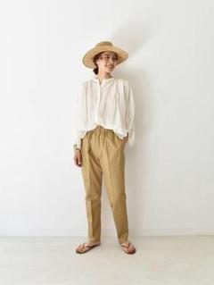 ハグオーワー/カジュアルパンツ(レディース)の中古/未使用品 - メルカリ オフィス ハグオーワー☆6ozシャンブレーテーパードパンツ カジュアルパンツ