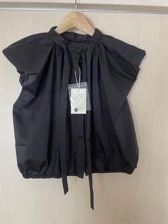 【louren】power shoulder taffeta blouse ローレンlouren power shoulder taffeta blouse - メルカリ