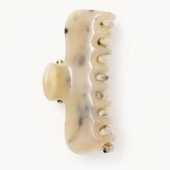 新品UNDO ヘアクリップ No.2 Ivory Plage 新品未使用】undo ヘアクリップアイボリーno.2 白ホワイト
