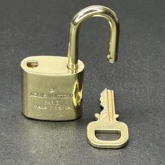 ルイヴィトン　正規品　ゴールド　カデナ　パドロック　南京錠2個　306・340 ルイヴィトン 正規品 ゴールド カデナ パドロック 南京錠2個 306